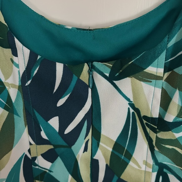 Dress Barn Tropical Print Dress - Picture 5 of 6
